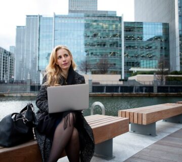 Australia job 360x320